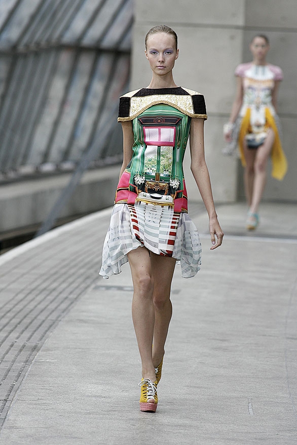 MARY KATRANTZOU マルチプリント カットソー MARY KATRANTZOU Belted printed cotton-blend midi dress | NET-A-PORTER