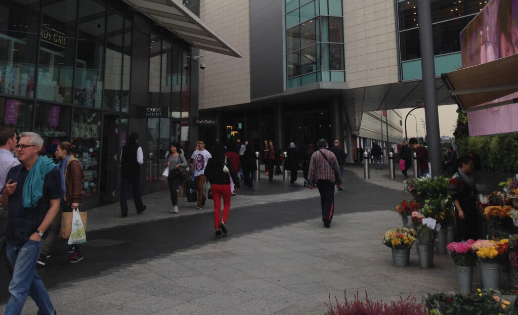 Westfield London moves into click and collect