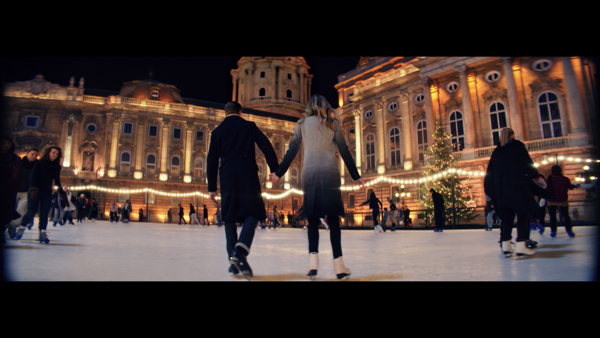 Debenhams unveils Christmas 2013 advert
