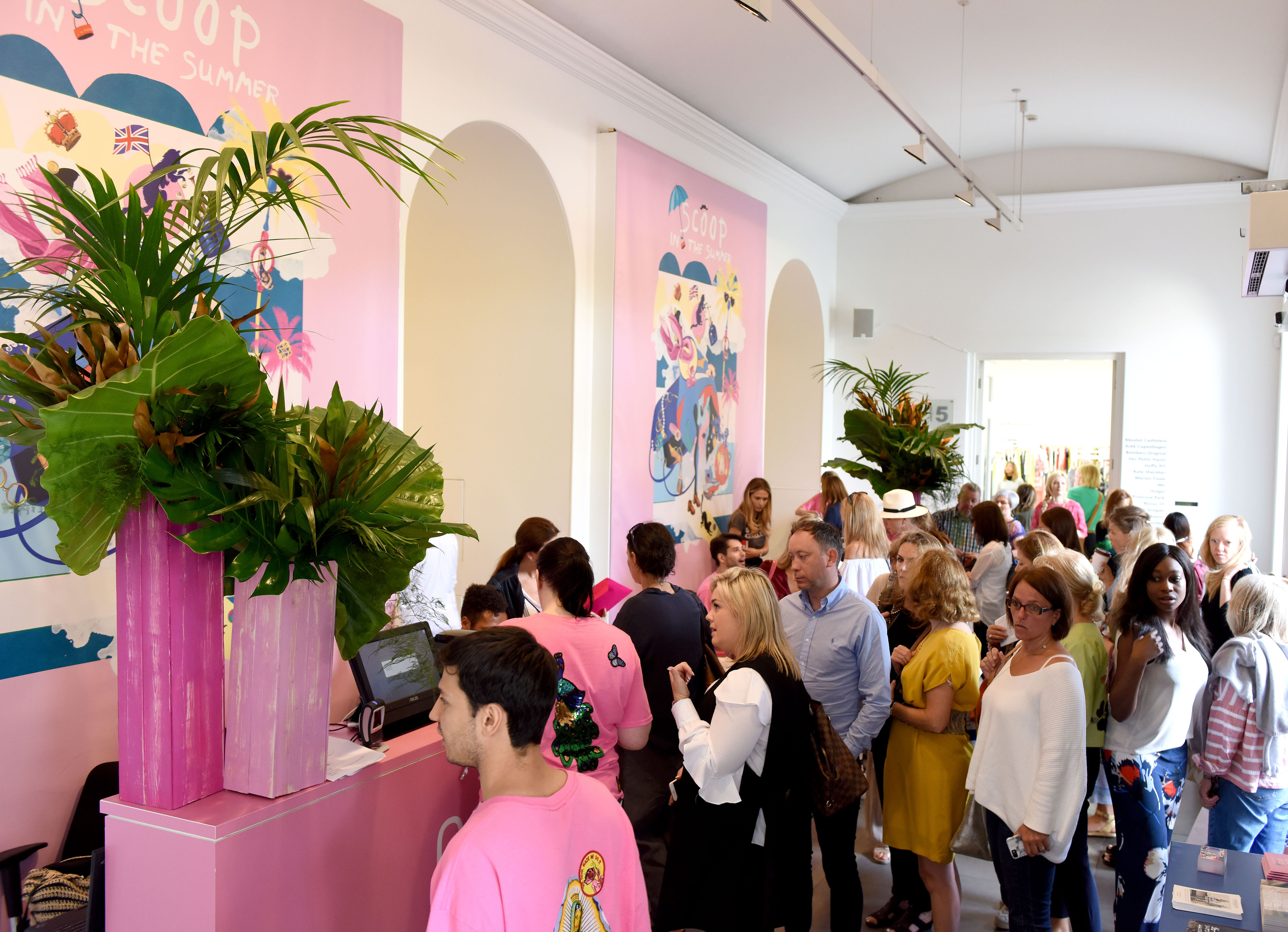 Scoop teams up with Alexa Chung