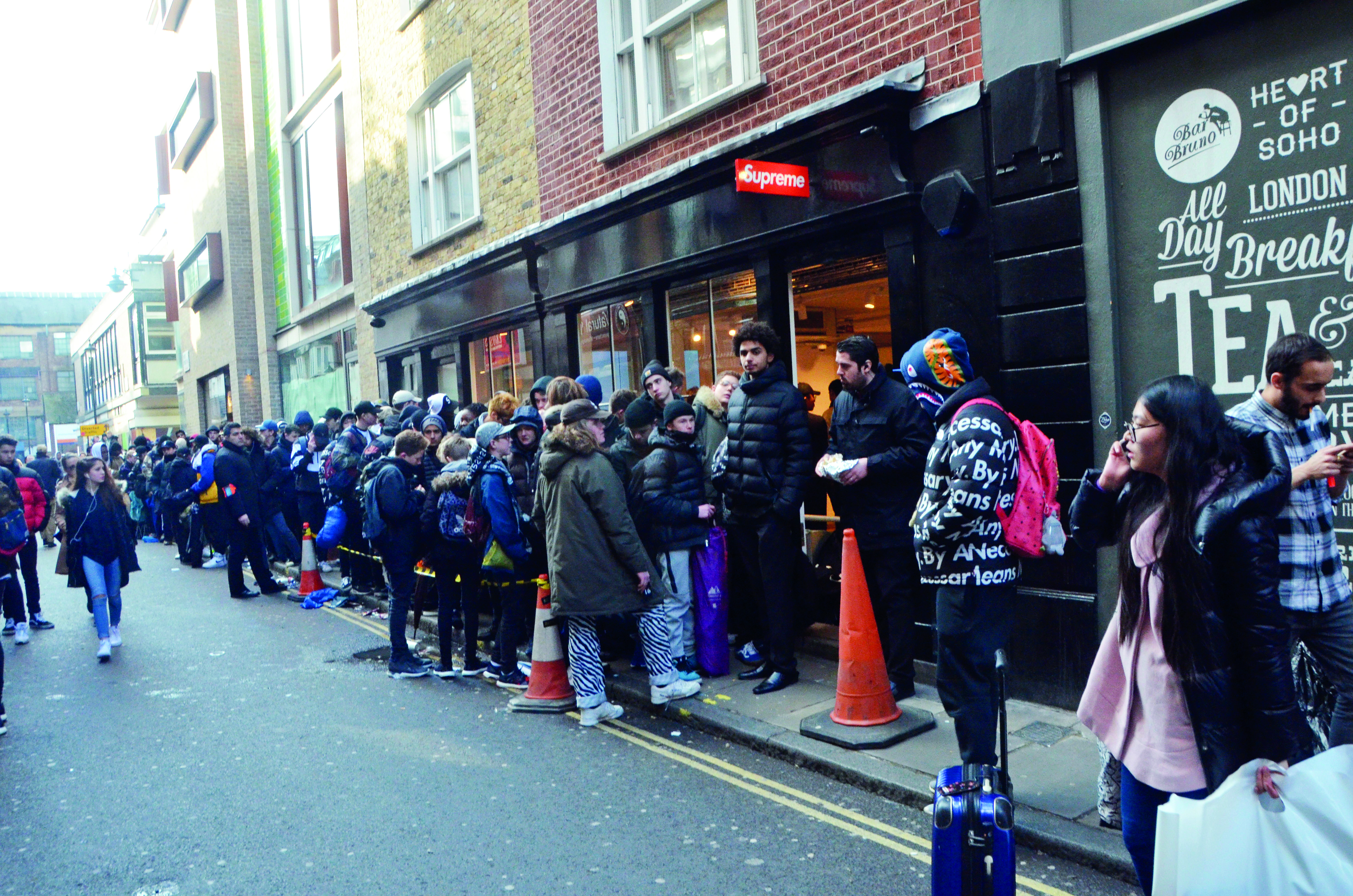 Chasing Shadows: The Thrill of Limited Edition Streetwear Drops