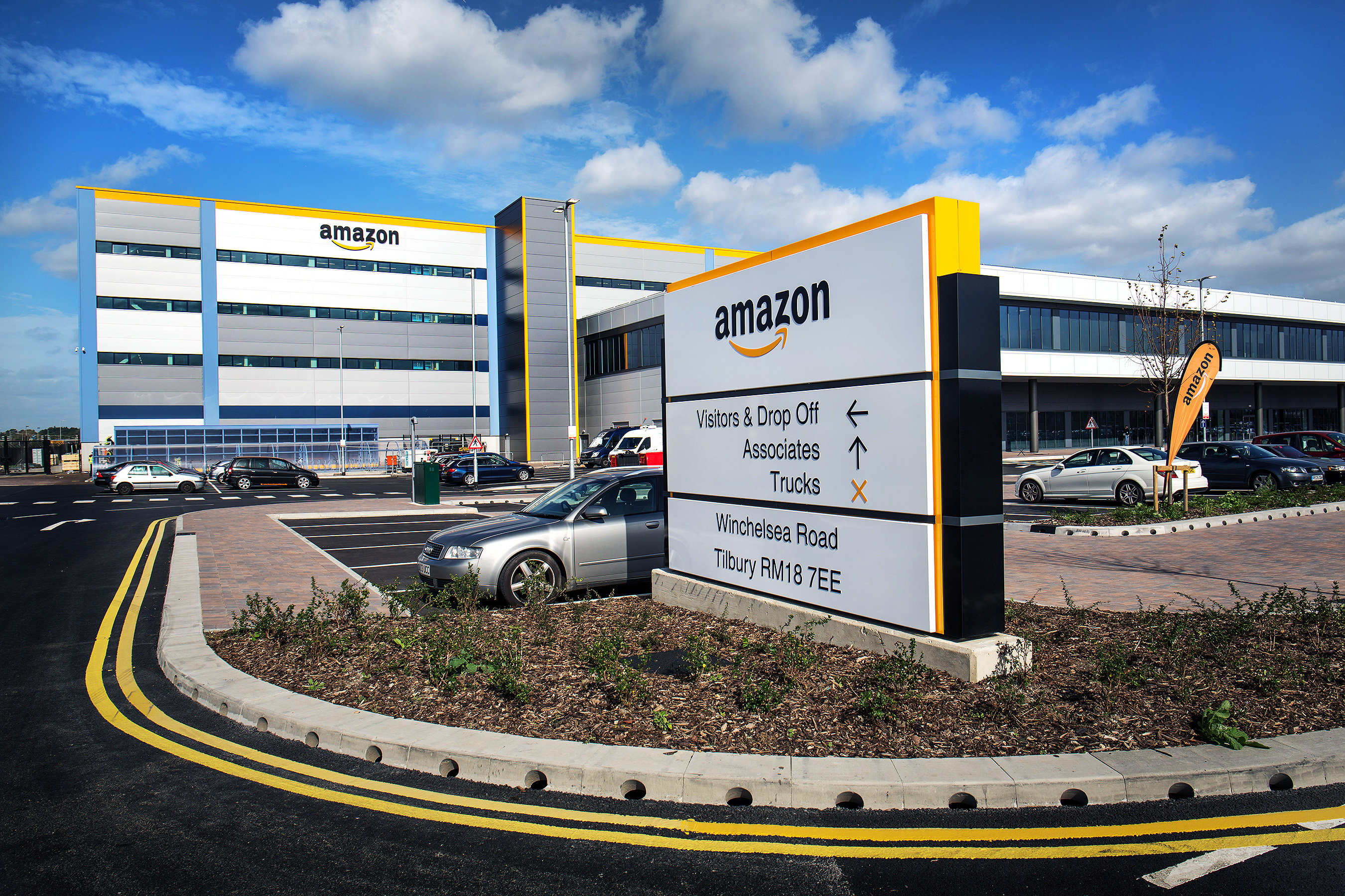 Amazon to create 1,000 UK apprentices