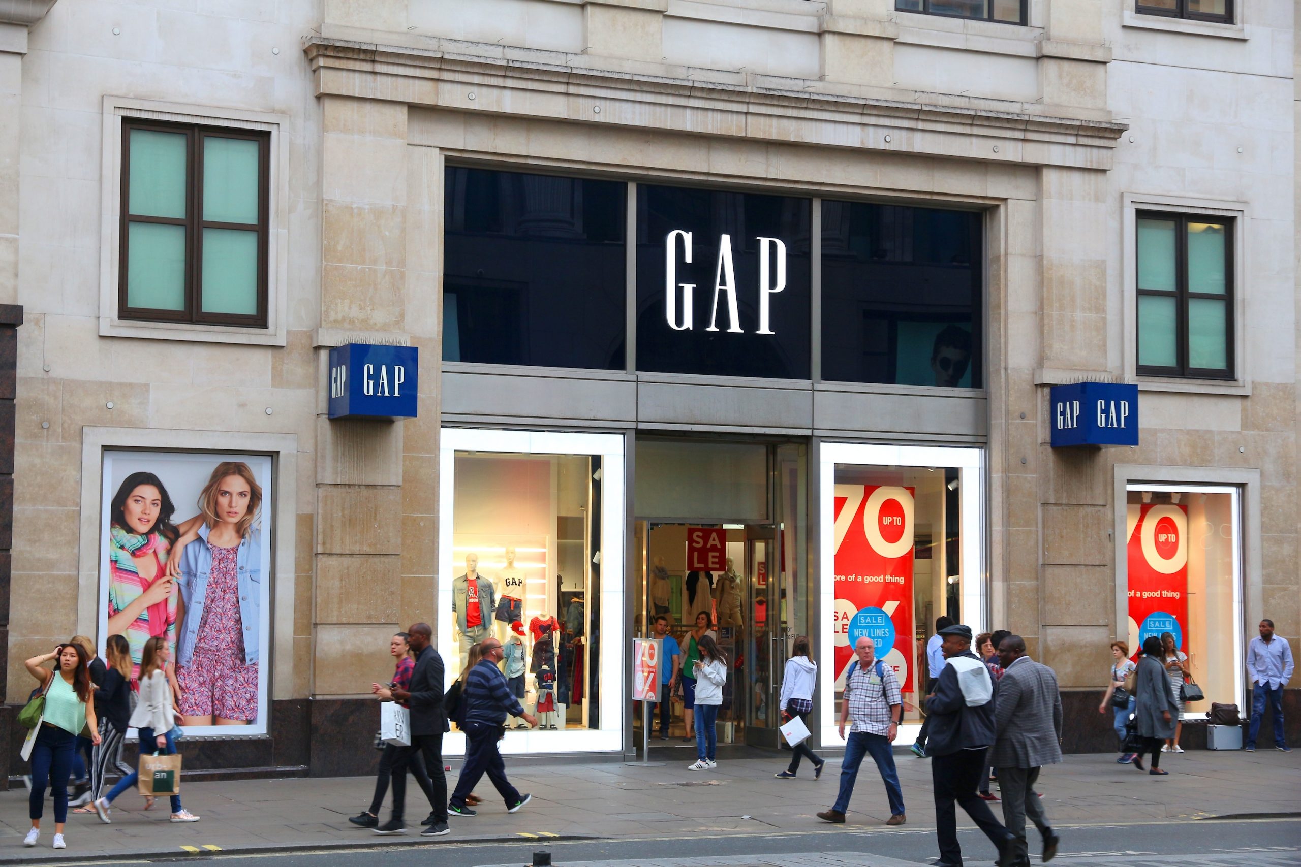 Next to operate gap brand in uk and ireland