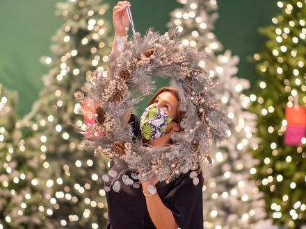 JLChristmasShop-2-002-440x330.jpg