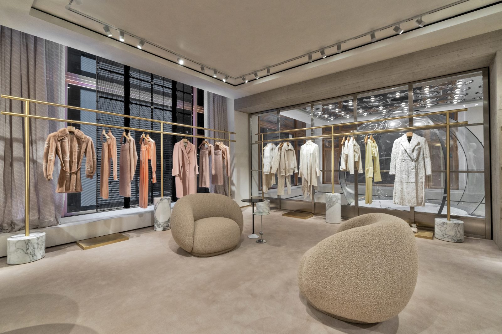 FENDIインテリア本 Fendi opens New York flagship