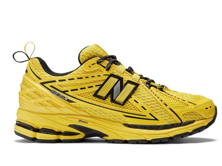 Ganni-x-New-Balance-1906R-yellow-side-440x330.jpg