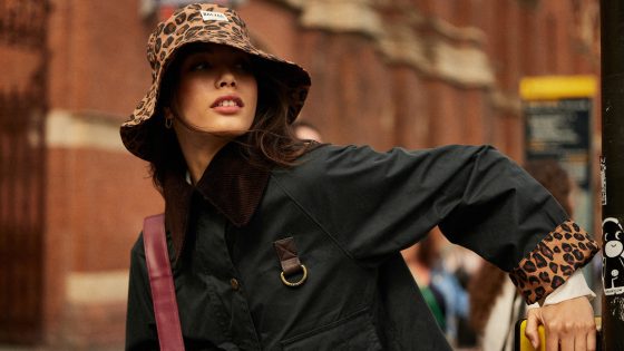 BarbourとBalzacフランスのコラボWAXジャケットサイズ36 First look: Barbour x Balzac Paris