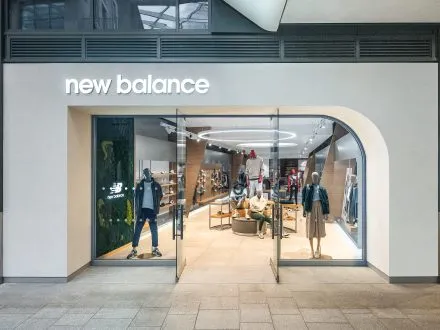 DSF2499-New-Balance-Edinburgh-TDM.Space-WEB-440x330.webp