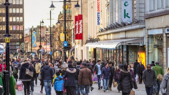 ‘Ripple of fear’ hits consumer confidence