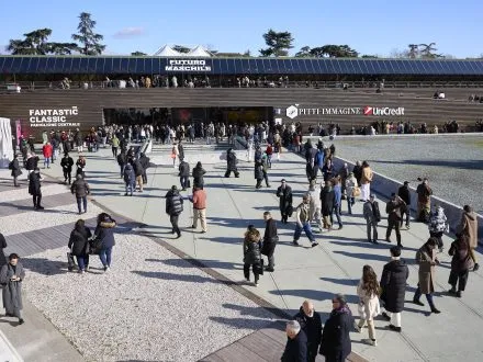 Pitti_Immagine_Uomo_107__the_images_of_Tradeshow___151-1-440x330.webp