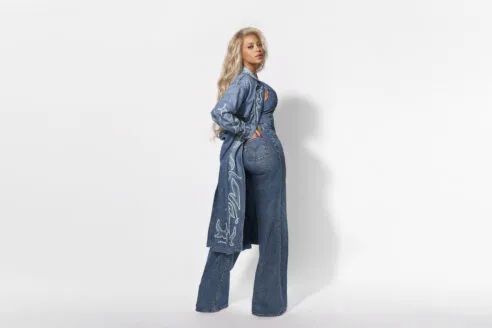 Beyonce-Levis--492x328.webp