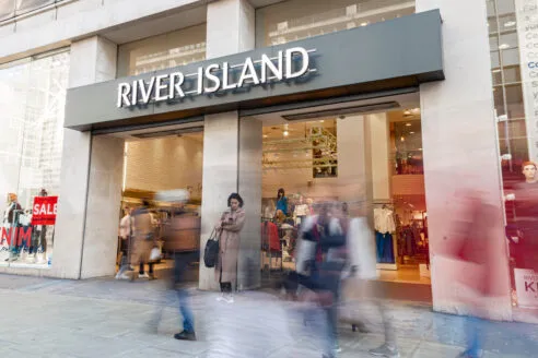 River-Island-store-492x328.webp