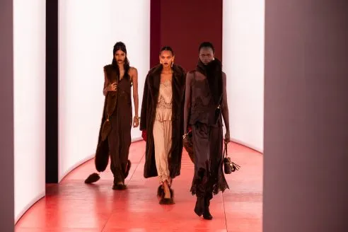 LONDON, ENGLAND - SEPTEMBER 18: Models walk the runway at the H&M&180: The London Issue show during London Fashion Week September 2025 at 180 The Strand on September 18, 2025 in London, England. (Photo by Tristan Fewings/Getty Images)