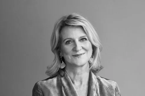 Jo Hooper nrby