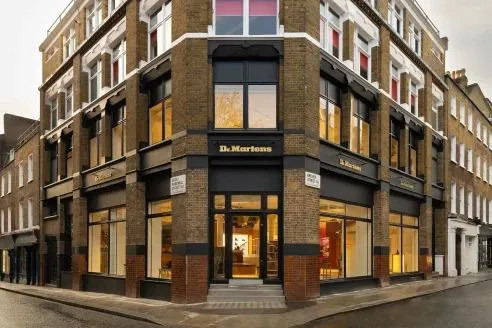 13-Dr.-Martens-Brewer-Street-TDM.Space-WEB-1-e1764158677908-492x328.webp