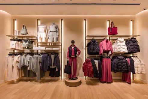 Lululemon-High-Street-Ken-%C2%A9-Michael-Franke-7062-RESIZE-3-492x328.jpg
