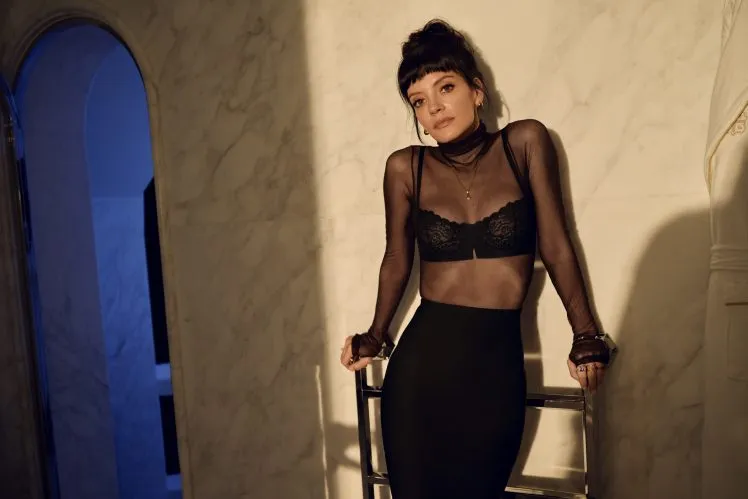 Lily-Allen-Intimissimi-748x499.webp