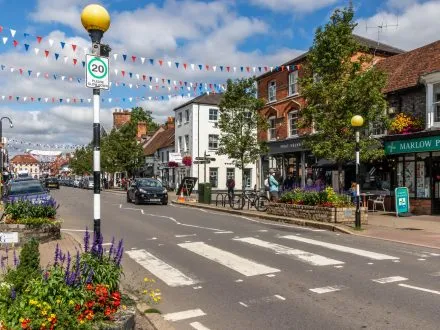 sunshine high street shutterstock independents