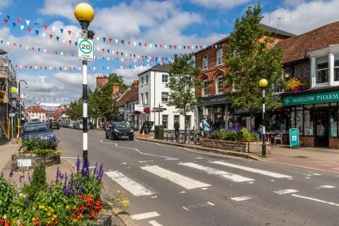sunshine high street shutterstock independents