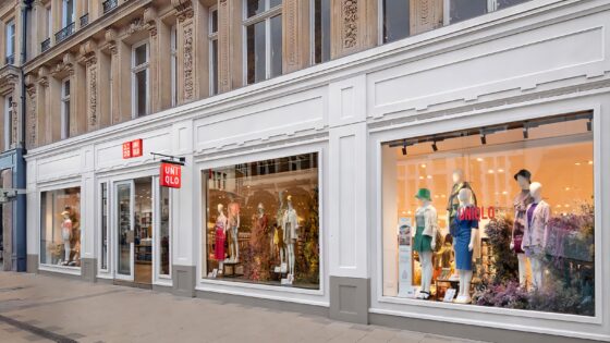 Uniqlo readies Cambridge store