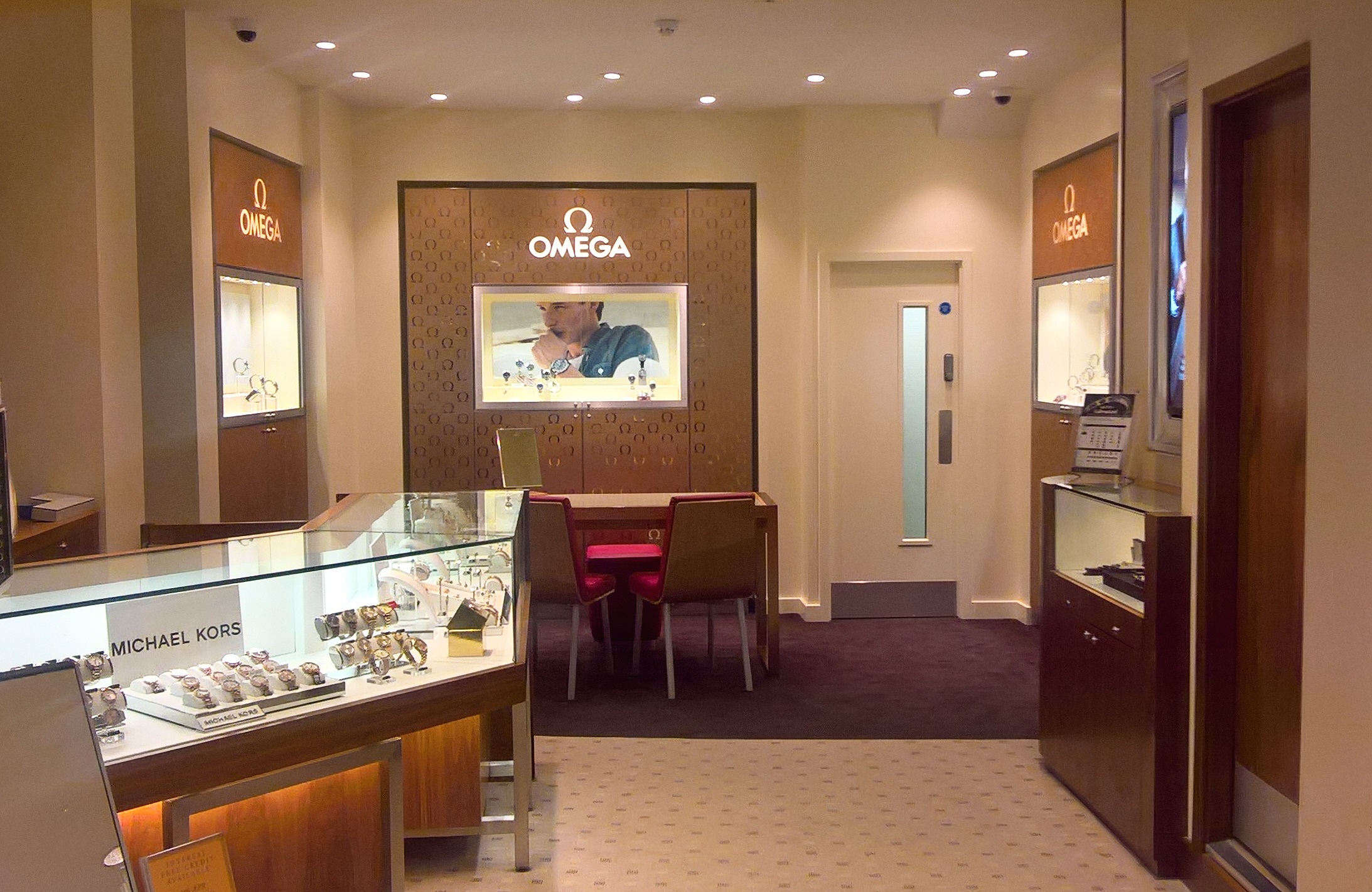 Goldsmiths revamps Jersey store Retail Jeweller