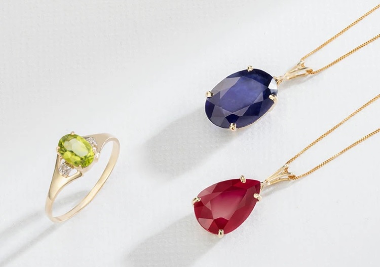 QP Jewellers Shortlisted for national digital award Retail Jeweller