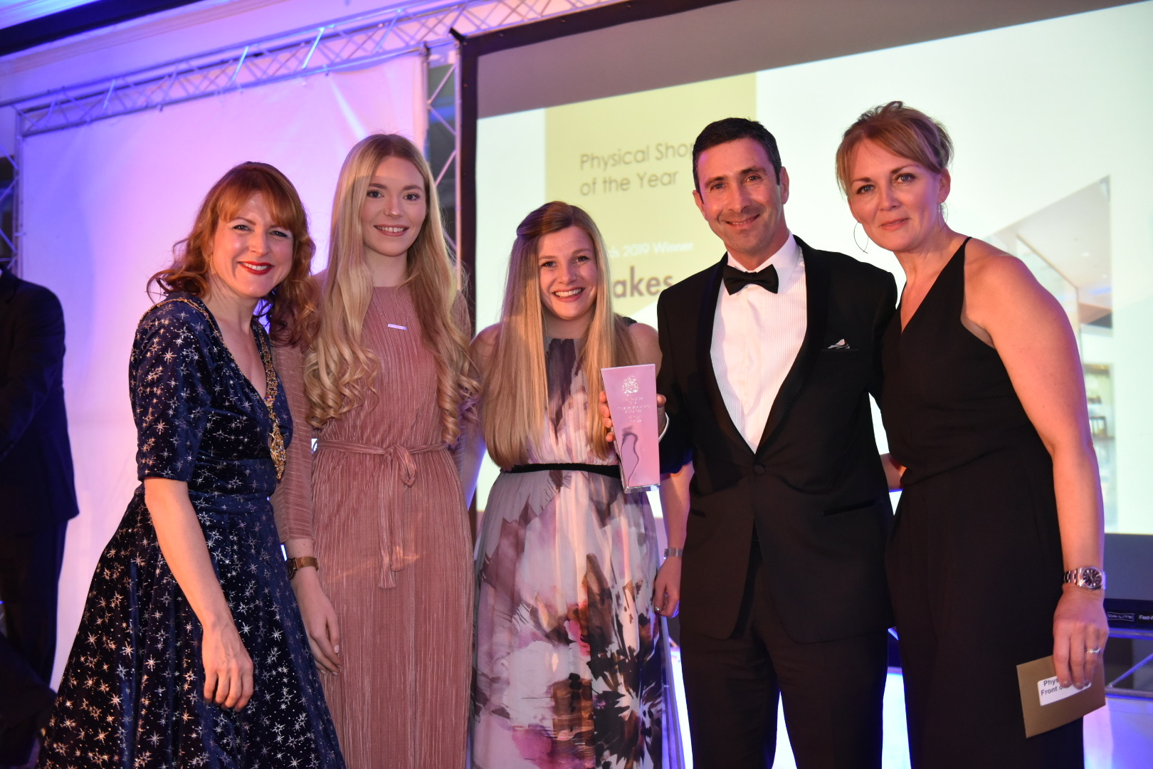 NAJ reveals shortlist for its 2022 awards | Retail Jeweller