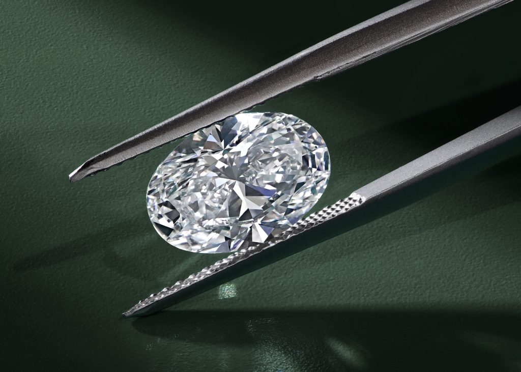 Laboratory grown diamonds now dominate engagement ring sales, says Queensmith