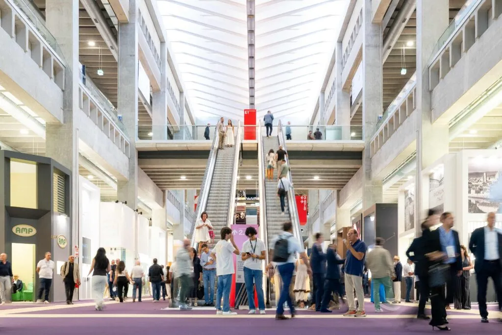 Vicenzaoro September records 4% visitor growth as international attendance rises