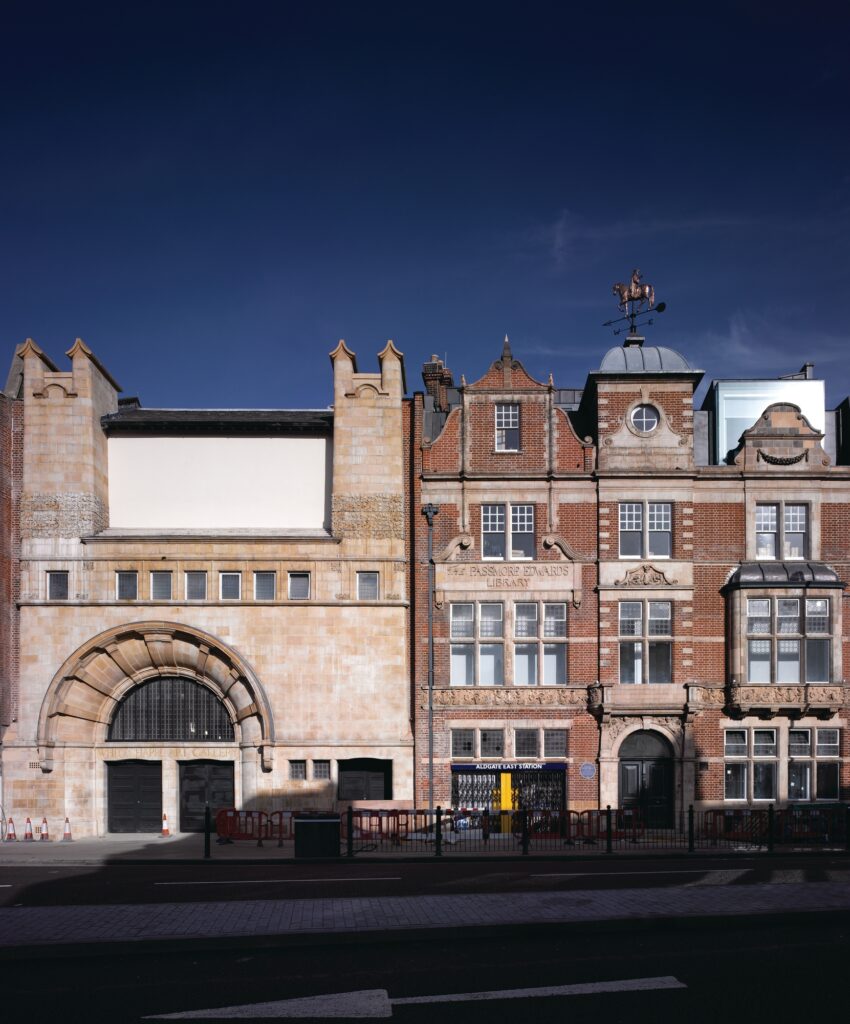Whitechapel Gallery, East London by Robbrecht en Daem