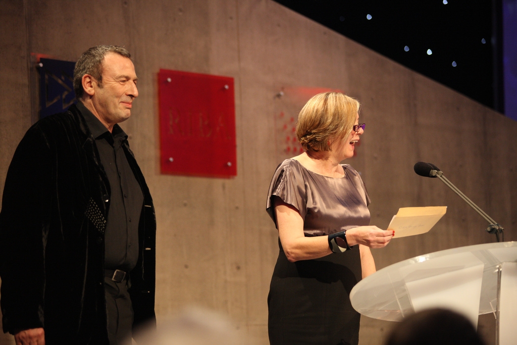 Richard Rogers wins Stirling Prize for Maggie's Centre