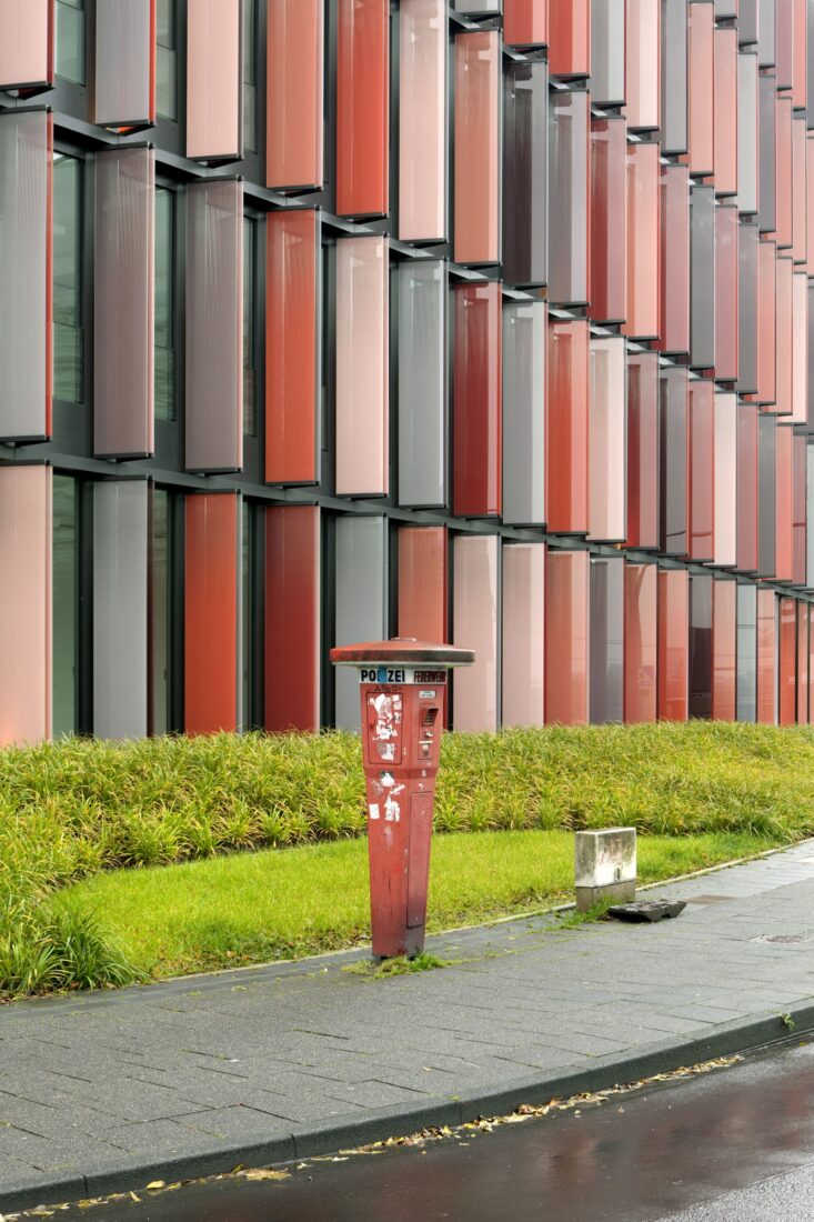 Oval Offices, Cologne, by Sauerbruch Hutton