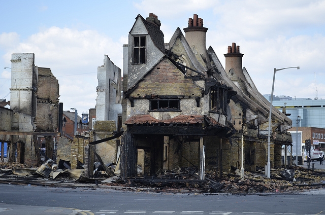 Riots updated: Sennett, Rykwert, Till, de Botton, Tavernor and more on ...