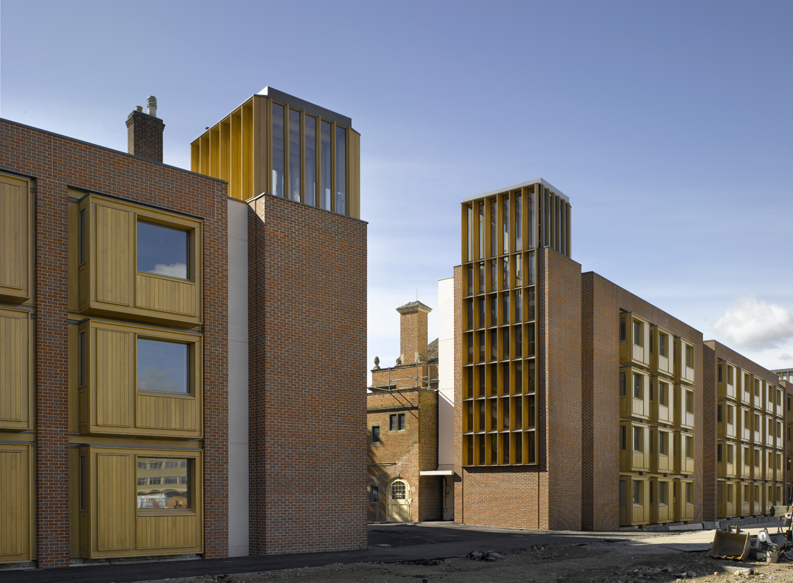 Niall McLaughlin completes Oxford Uni flats