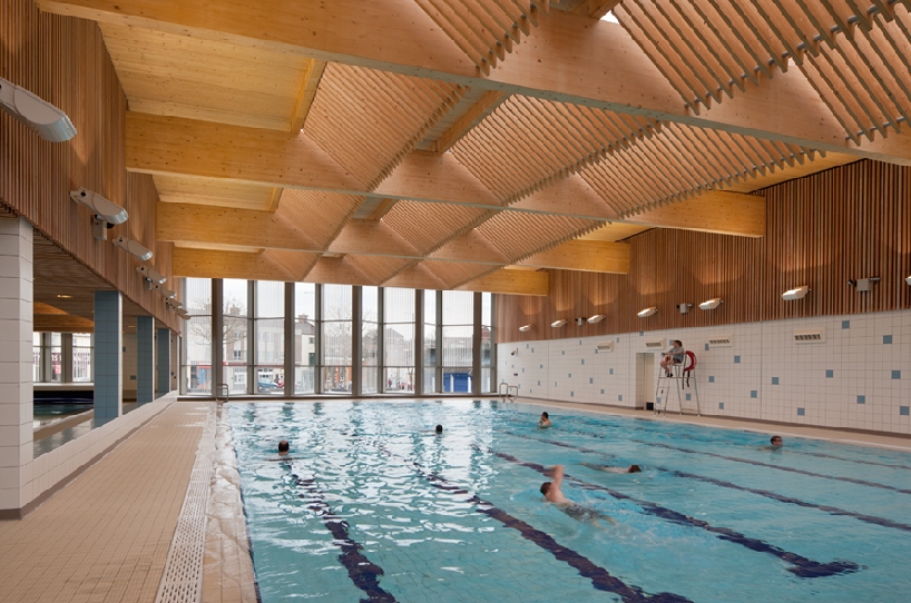 Levitate unwraps Nottingham swimming pool