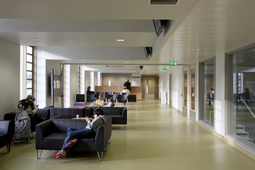 A statement of intent: Akerman Health Centre by Henley Halebrown Rorrison