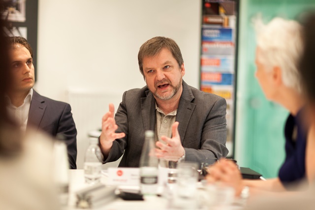 Solarlux Roundtable
