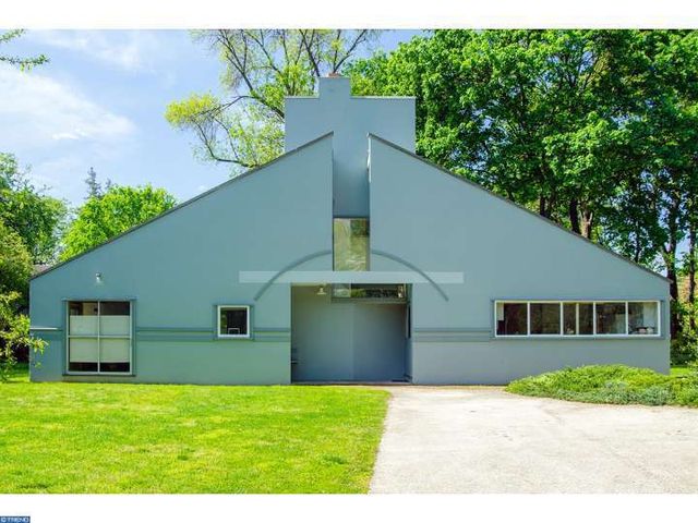 Venturi house for sale: education required