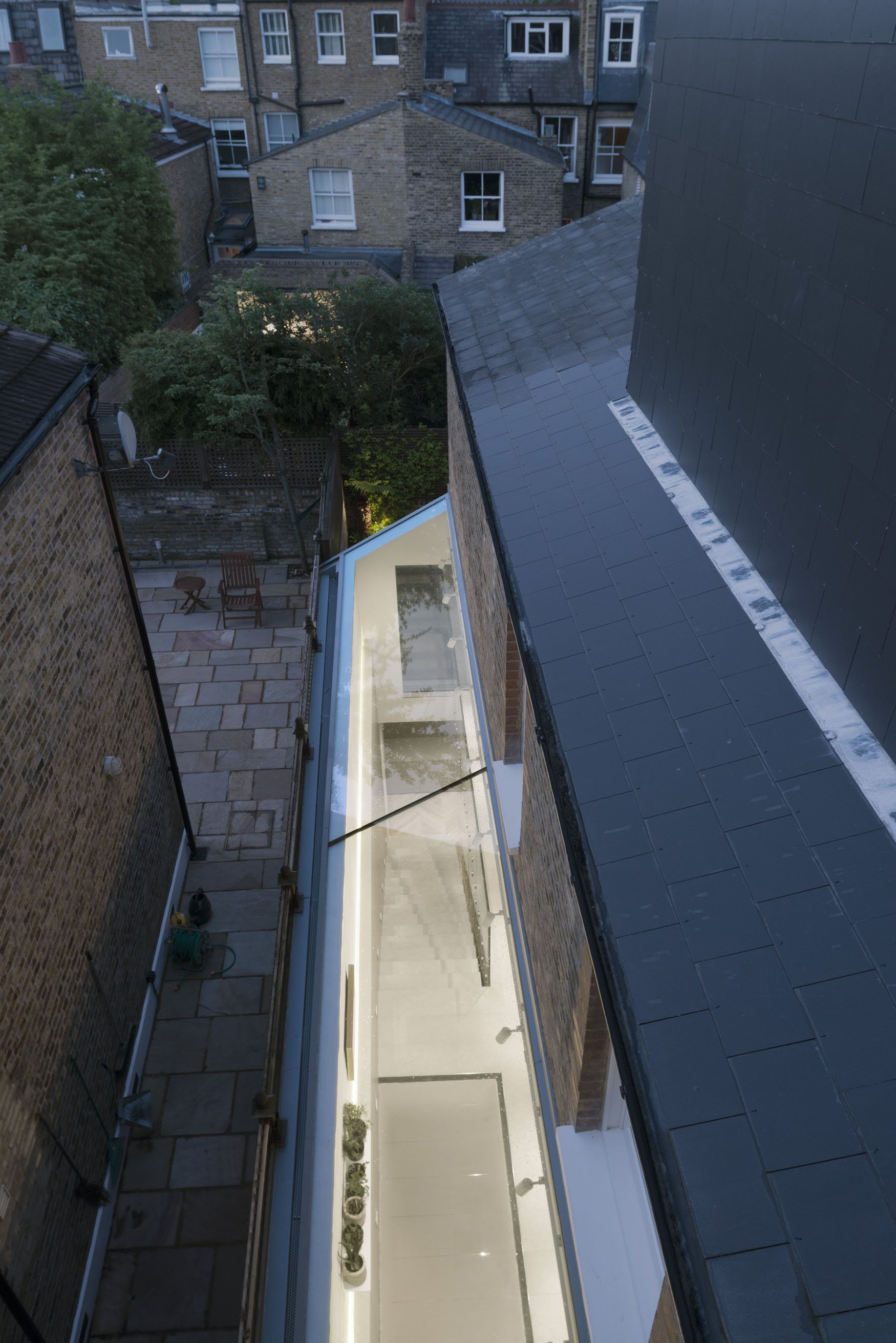Emergent Design Studios completes £850k light-filled extension
