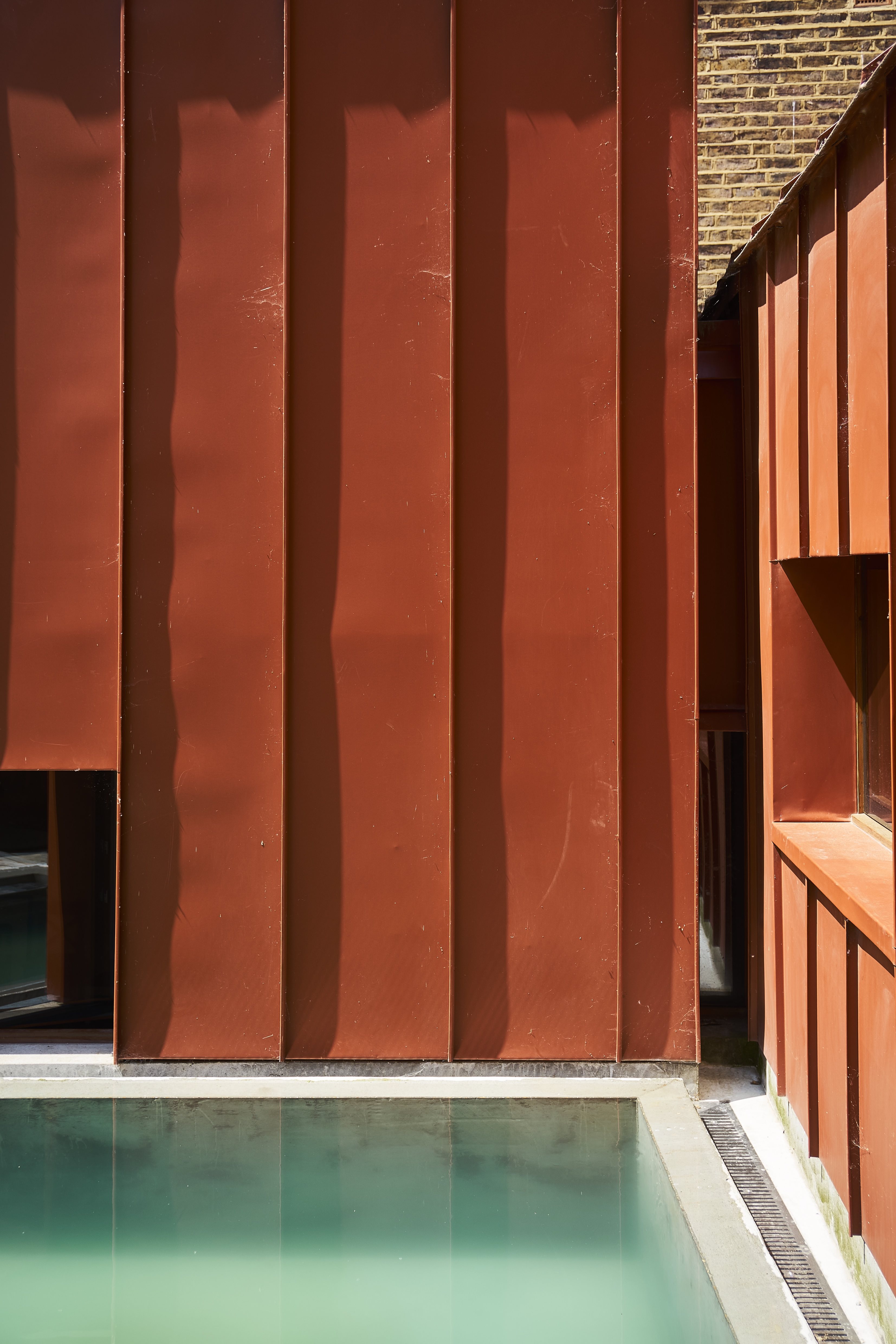 Stephen Lawrence Prize Tin House by Henning Stummel Architects