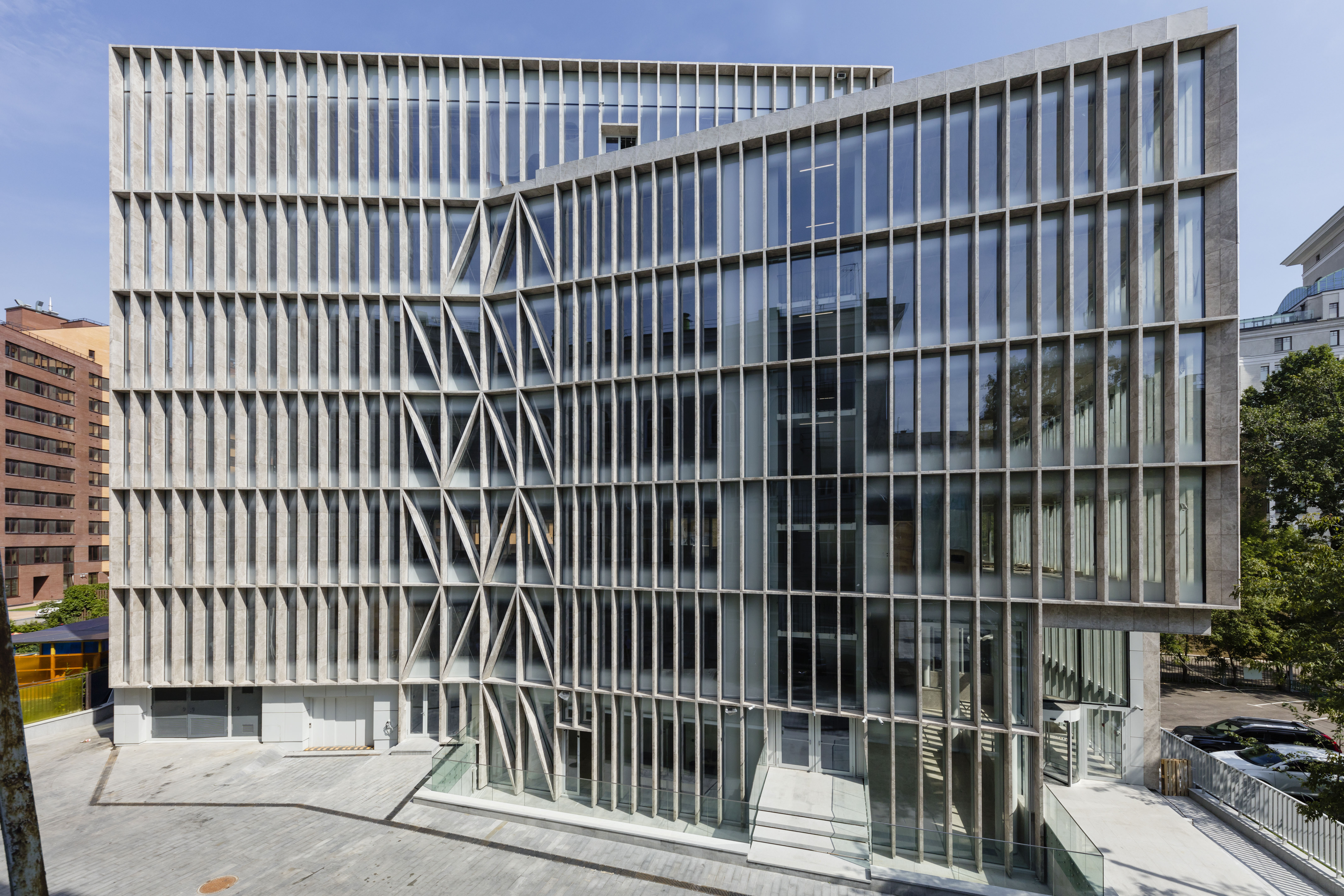Architects of Invention completes two offices in Moscow