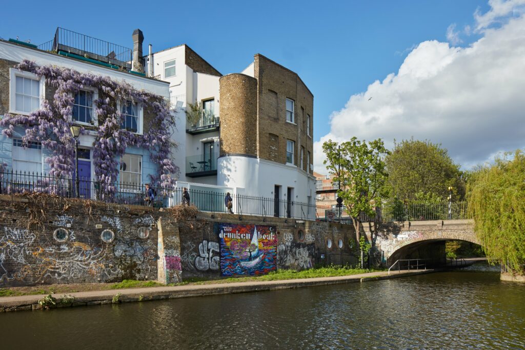 Canal House by Emrys Architects