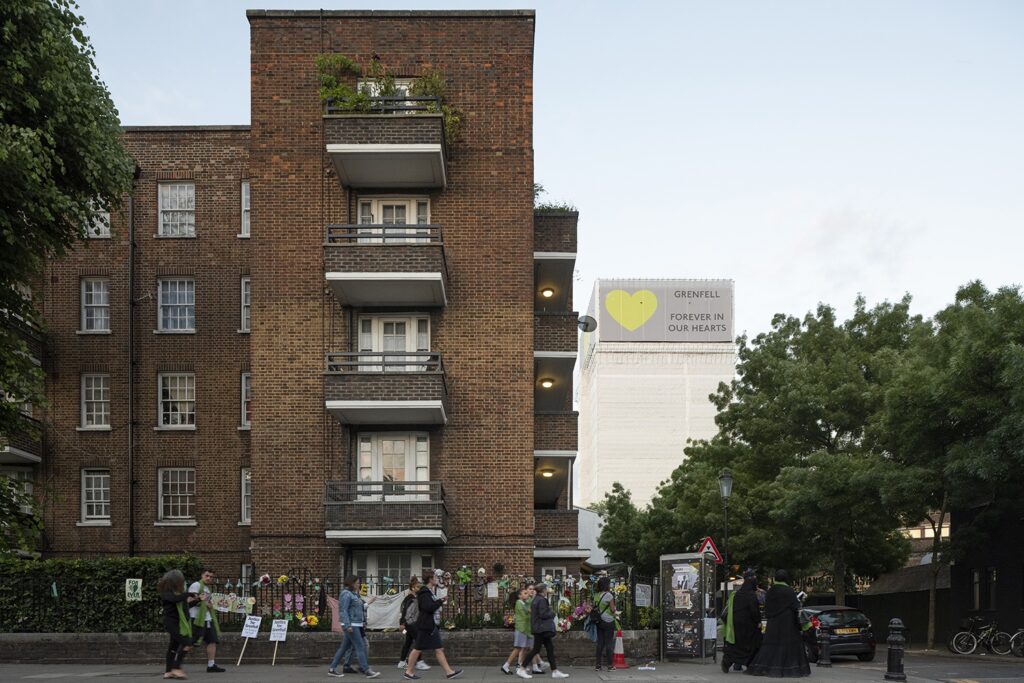 Government has ‘no data’ on how many buildings under 18m have dangerous