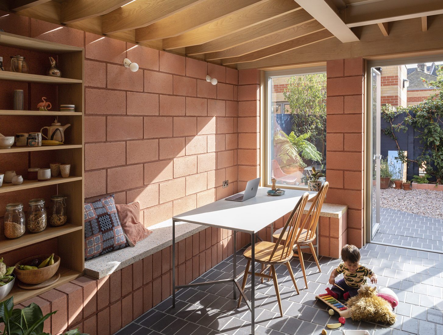 Artefact completes pigmented blockwork extension in north London