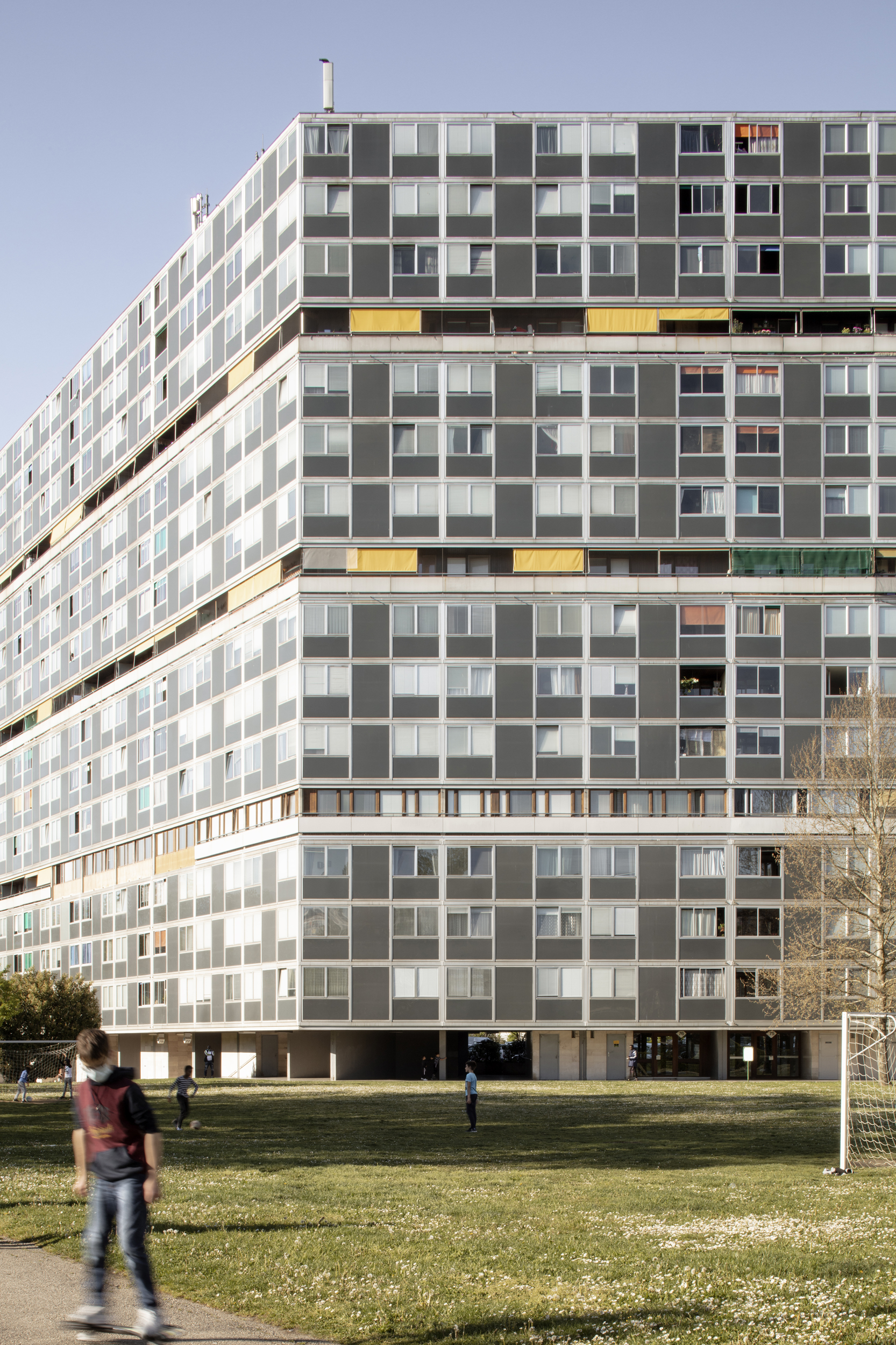 ‘Invisible’ 11-year retrofit of huge Geneva housing estate nears completion