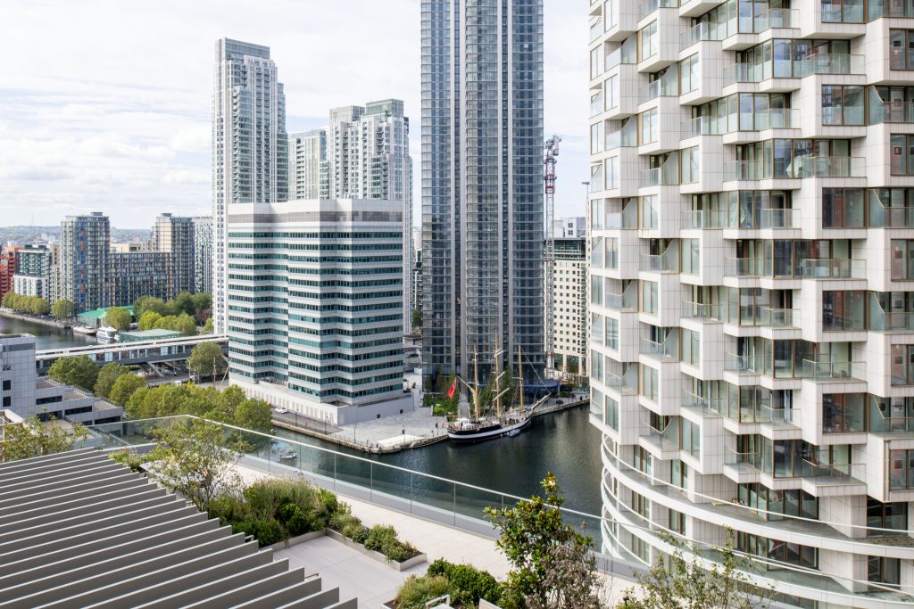 Herzog & de Meuron’s Canary Wharf highrise apartments near completion