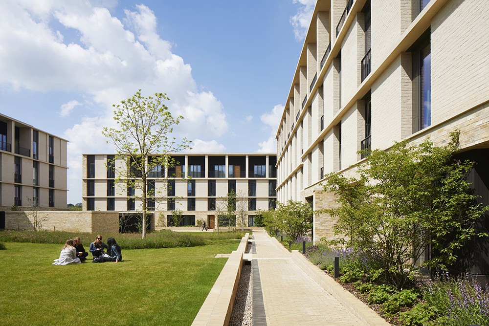 Peter Barber’s east London townhouses win Neave Brown award 2021