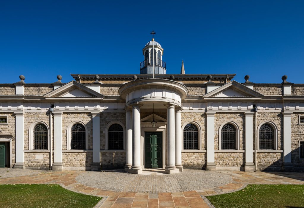 Quinlan Terry's Brentwood Cathedral listed at Grade II* - Vimarsana News
