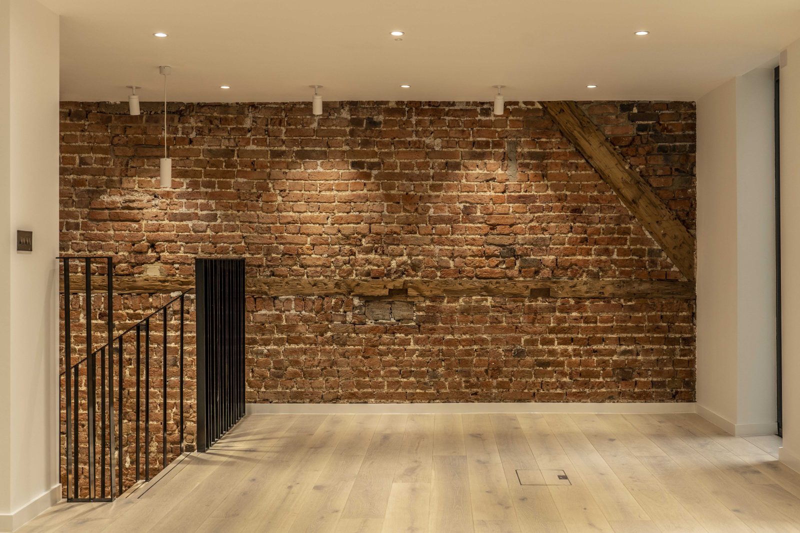 Bricks Retrofitting Greenaway Architecture retrofits 19th-century office in St James’s