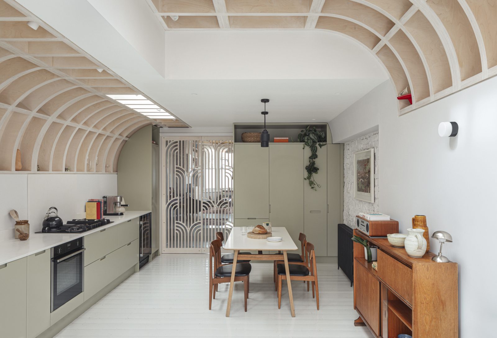 Case study Tennyson Road by ROAR Architects